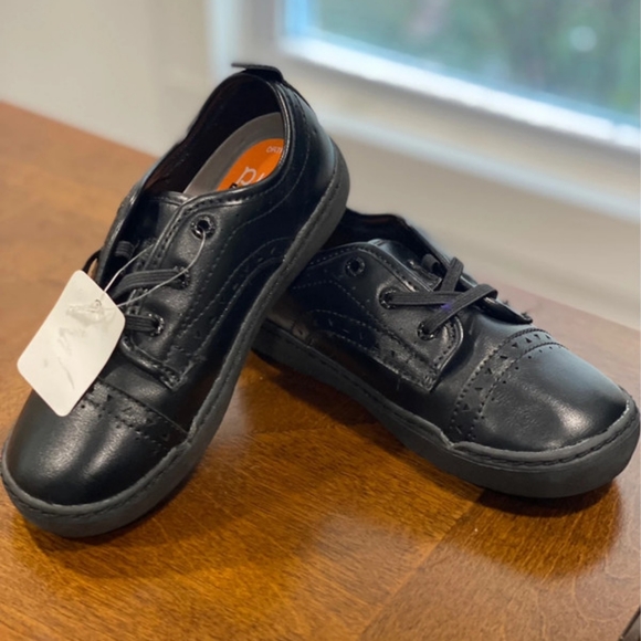 Shoes - Picture 2 of 4